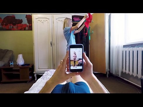 ❤️ La sorellastra ha fatto sborrare il fratello poco prima che la mamma tornasse a casa ️ Video di sesso al it.91sexy.top ☑