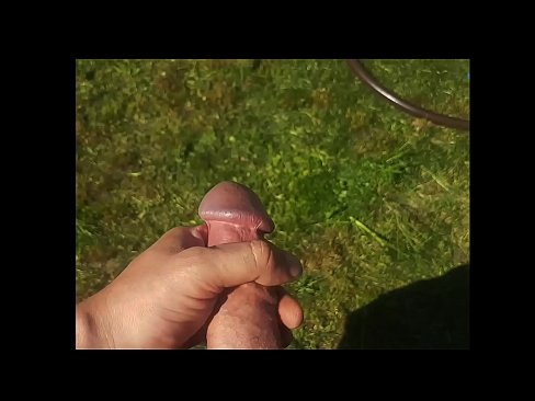 ❤️ Hot hottie si fa scopare la figa rosa e sborra con uno squirt in un giardino estivo ️ Video di sesso al it.91sexy.top ☑